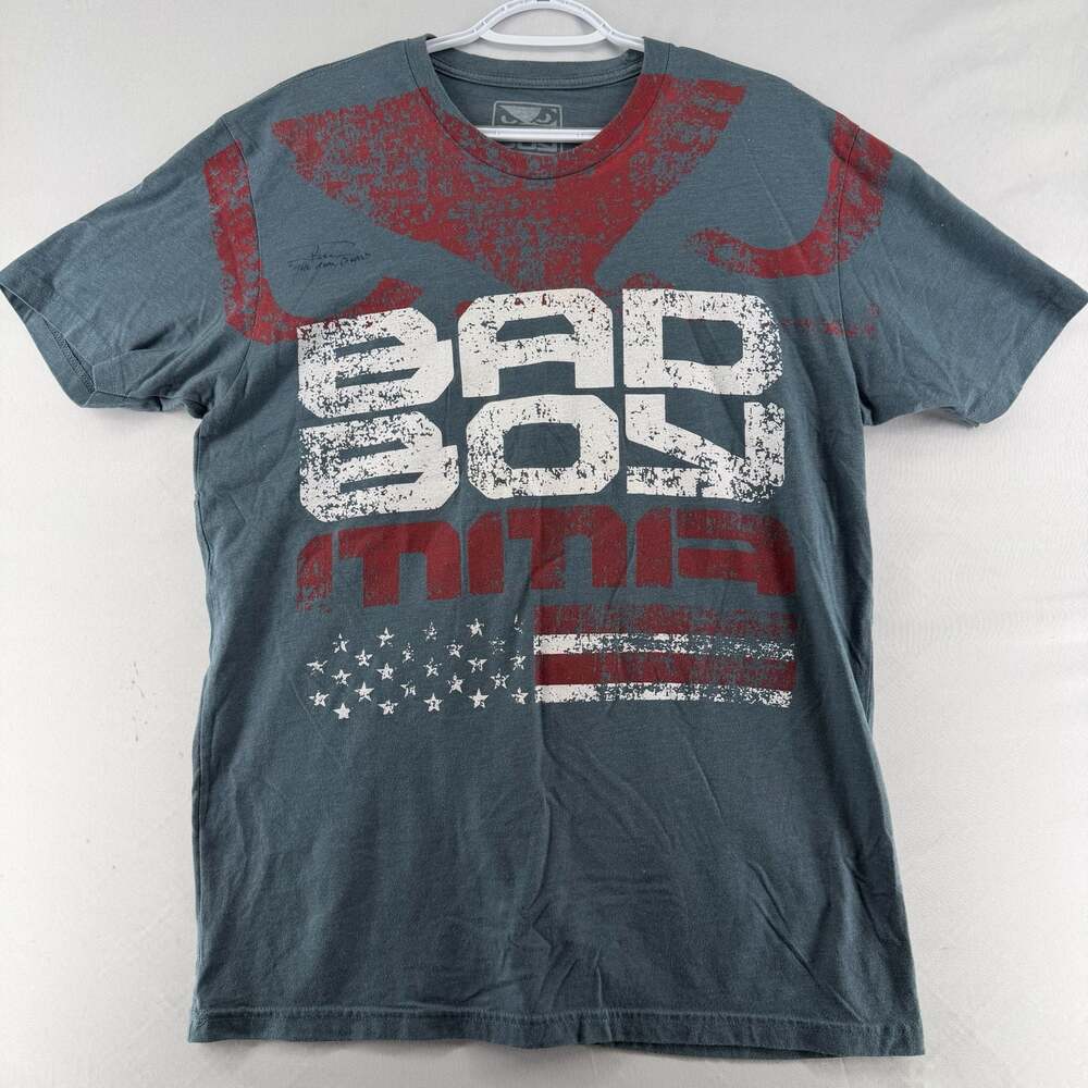 1152 Large Bad Boy MMA Graphic T-Shirt Gray USA Flag Logo